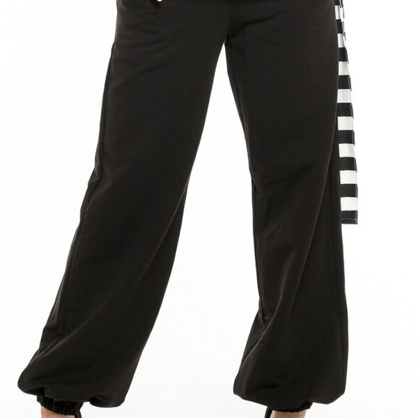 Women trousers model 121233 Tessita
