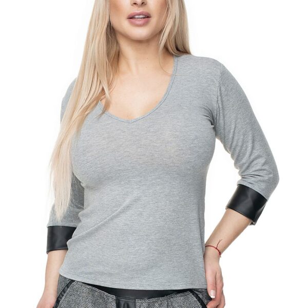 Blouse model 131592 PeeKaBoo