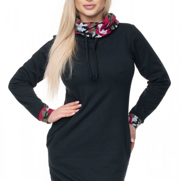 Daydress model 132619 PeeKaBoo