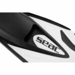 S64143918_4