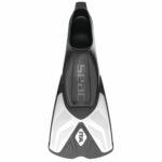 S64143920_0